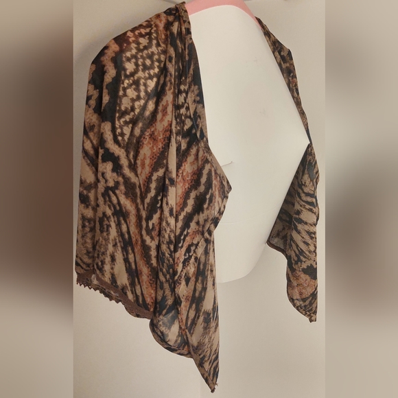 Sheer Shoulder Cover Cropped Cardigan - Picture 3 of 7